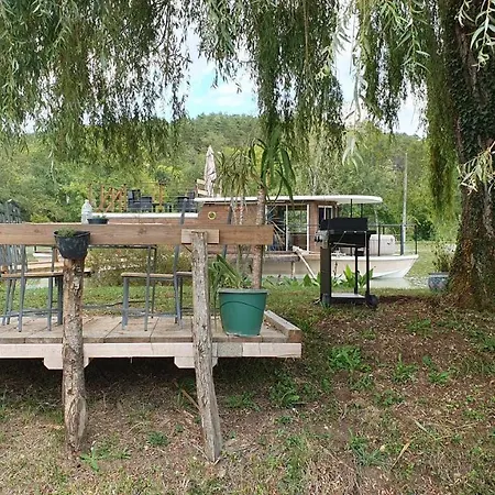 Ботель Peniche La Belle Daisy